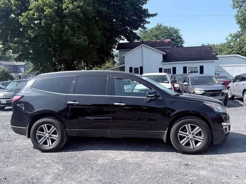 Used 2017 Chevrolet Traverse LT AWD/4WD image 6