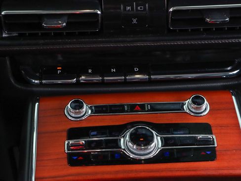 Used 2021 Lincoln Aviator Reserve w/ Equipment Group 201A image 20