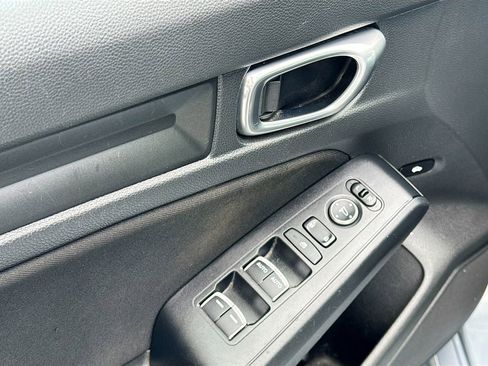 Used 2023 Honda Civic Sport image 18