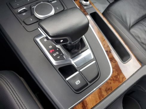 Used 2018 Audi Q5 2.0T Premium w/ Convenience Package image 23