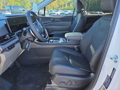 New 2026 Kia Carnival SX FWD image 5