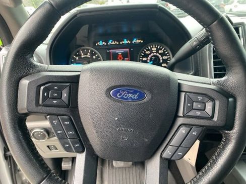 Used 2016 Ford F150 XLT w/ Equipment Group 302A Luxury image 17