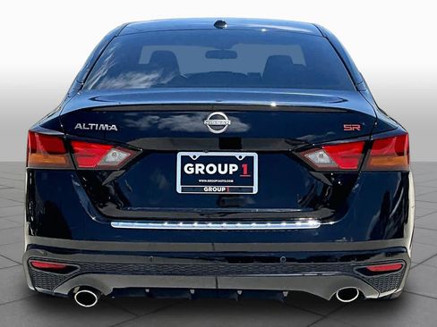 Used 2023 Nissan Altima 2.5 SR FWD image 5