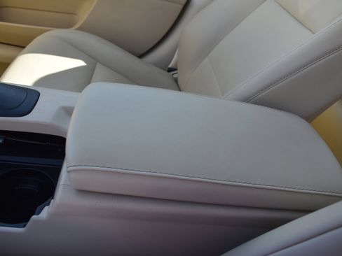 Used 2013 Lexus ES 350 w/ Premium Pkg image 23