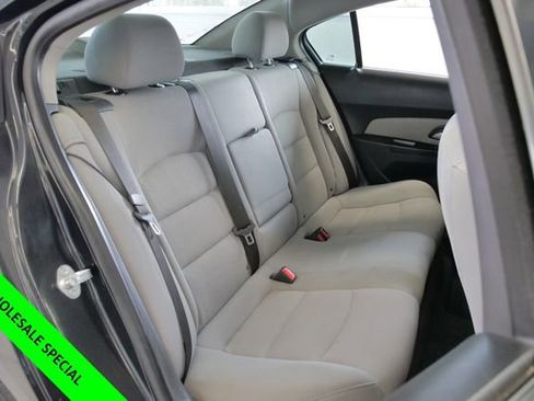 Used 2014 Chevrolet Cruze LT image 14