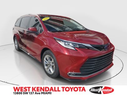 Used 2023 Toyota Sienna Limited