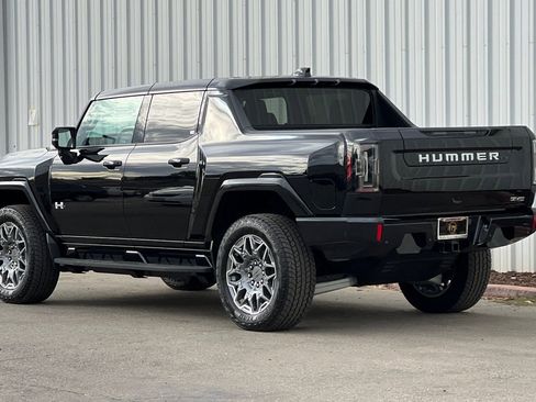 New 2025 GMC Hummer EV 3X AWD/4WD image 4