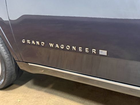Used 2024 Jeep Grand Wagoneer Series III w/ Rear Seat Video Group 1 AWD/4WD image 53