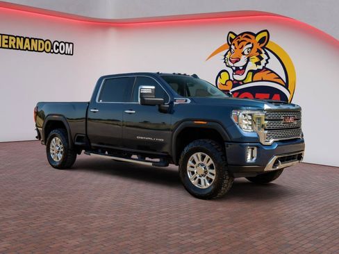 Used 2020 GMC Sierra 2500 Denali w/ Denali Ultimate Package AWD/4WD image 3