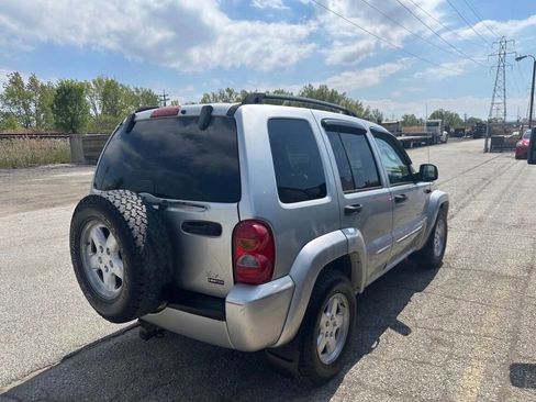 Used 2004 Jeep Liberty Limited AWD/4WD image 7