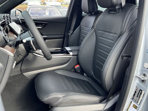 Certified 2025 Mercedes-Benz GLC 300 4MATIC image 11