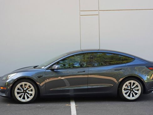 Used 2023 Tesla Model 3 Standard Range RWD image 50