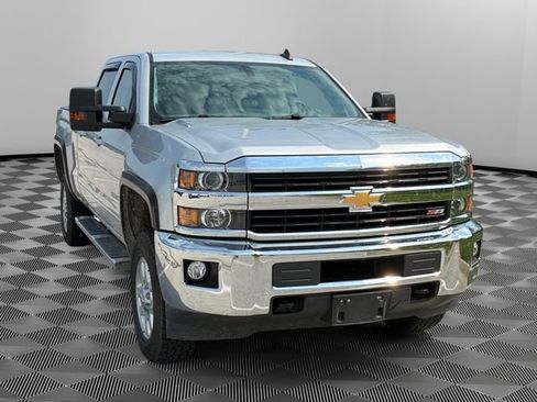 Used 2016 Chevrolet Silverado 2500 LT w/ LT Convenience Package AWD/4WD image 7
