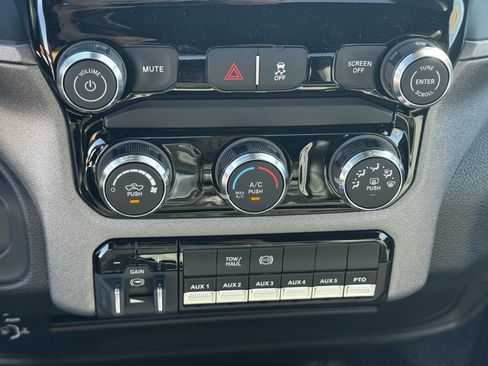New 2026 RAM 3500 Tradesman AWD/4WD image 18