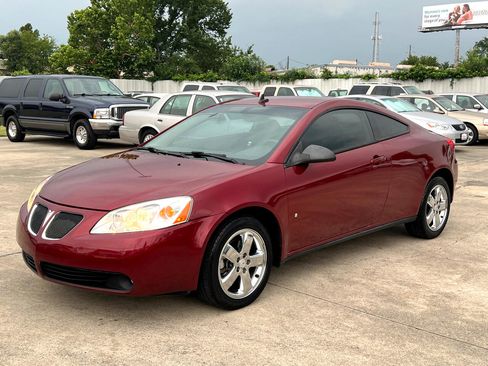Used 2009 Pontiac G6 GT image 2