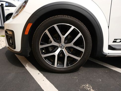 Used 2016 Volkswagen Beetle 1.8T Dune w/ Dune Technology Package image 12