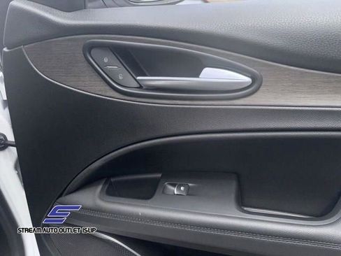 Used 2022 Alfa Romeo Stelvio Ti image 14