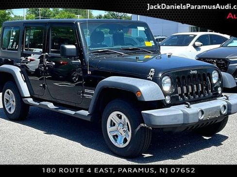 Used 2017 Jeep Wrangler Unlimited Sport w/ Connectivity Group AWD/4WD image 9