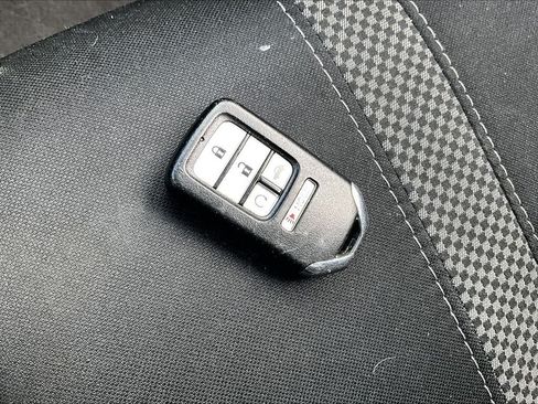 Used 2020 Honda Civic Sport image 29