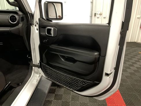 Used 2019 Jeep Wrangler Unlimited Sahara w/ Dual Top Group image 50