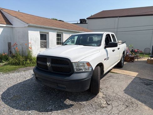 Used 2016 RAM 1500 Tradesman RWD image 3