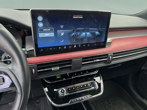 Used 2023 Lincoln Corsair Reserve w/ Equipment Group 201A image 22