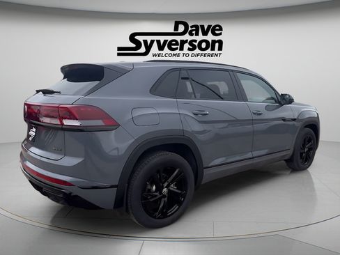 New 2026 Volkswagen Atlas Cross Sport SEL R-Line AWD/4WD image 5