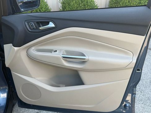 Used 2018 Ford Escape SEL w/ Ford Safe & Smart Package image 22