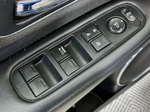 Used 2022 Honda HR-V EX image 19