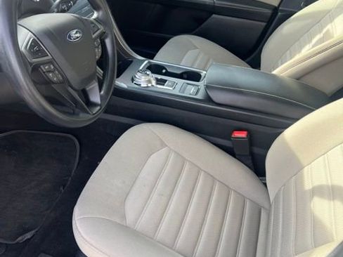 Used 2019 Ford Fusion S image 5