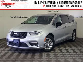 Used 2024 Chrysler Pacifica Touring-L 360° Tour