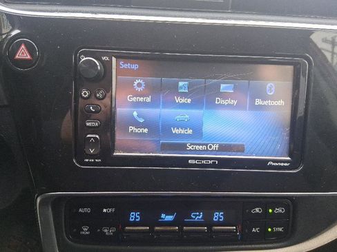 Used 2016 Scion iM image 30