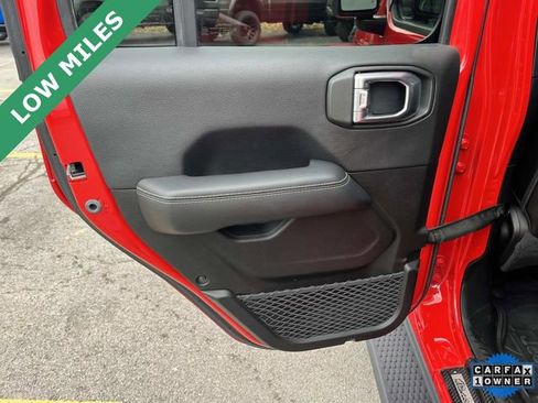 Certified 2020 Jeep Wrangler Unlimited Sahara w/ LED Lighting Group image 17