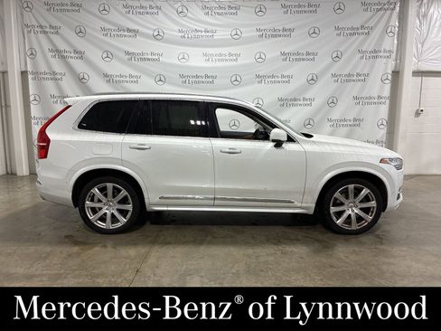 Used 2019 Volvo XC90 T6 Inscription w/ Luxury Package image 2