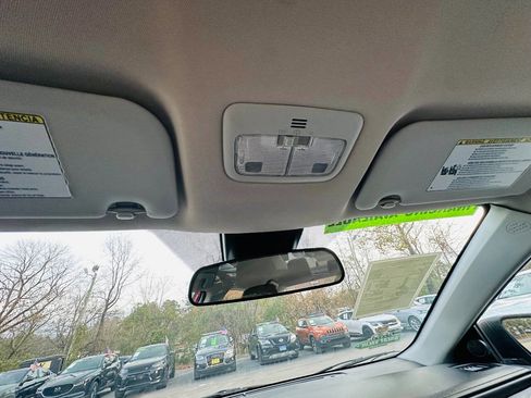 Used 2017 Toyota Corolla LE w/ Carpet Mat Package (TMS) image 26