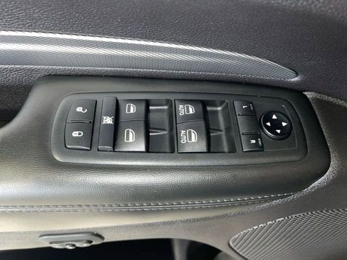 Used 2018 Dodge Durango GT w/ Blacktop Package AWD/4WD image 13