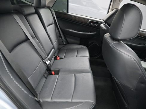 Used 2018 Subaru Outback 2.5i Limited image 26