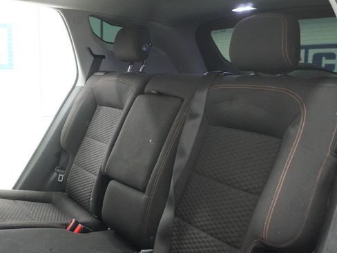 Used 2020 GMC Terrain SLE FWD image 23