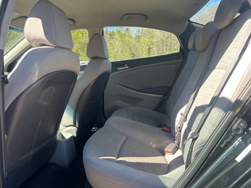 Used 2017 Hyundai Accent SE FWD image 14