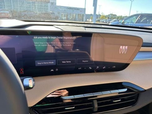 New 2026 Buick Enclave Preferred w/ Power Package image 9