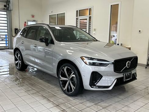 Certified 2023 Volvo XC60 B5 Ultimate image 5