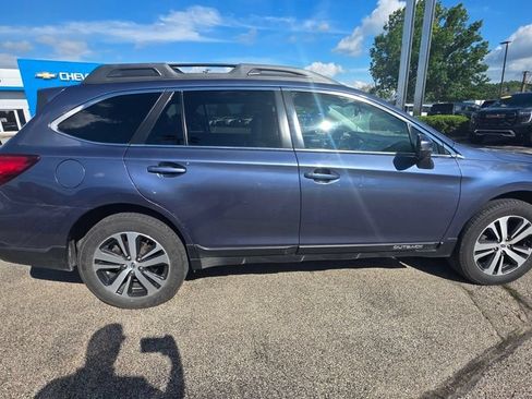 Used 2018 Subaru Outback 2.5i Limited AWD/4WD image 5