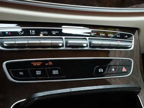 Used 2021 Mercedes-Benz E 350 Sedan image 6