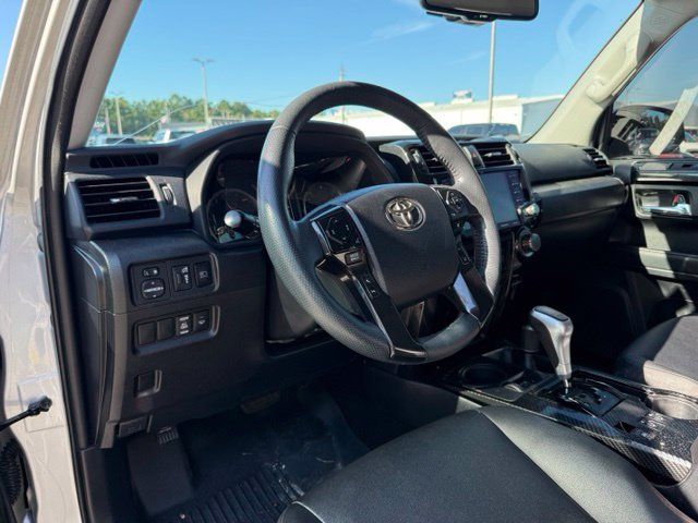 Used 2022 Toyota 4Runner TRD Off-Road Premium w/ Moonroof Package AWD/4WD image 7