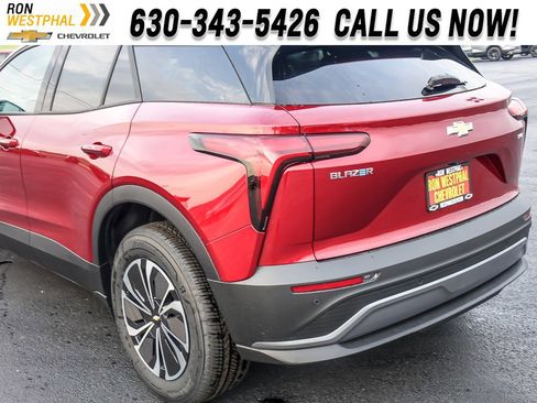 New 2025 Chevrolet Blazer EV LT image 6