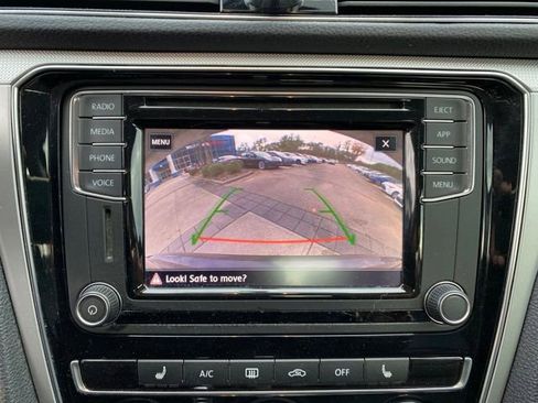 Used 2019 Volkswagen Passat 2.0T Wolfsburg image 21