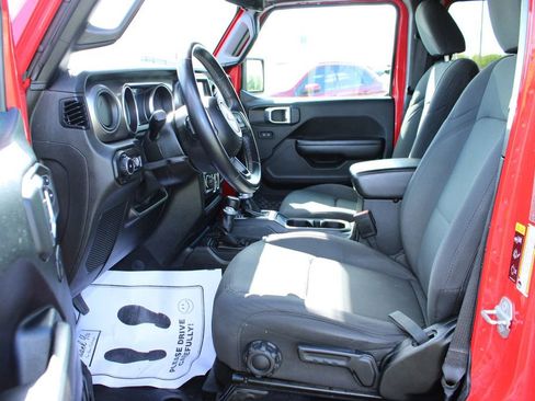 Used 2021 Jeep Wrangler Unlimited Sport AWD/4WD image 25