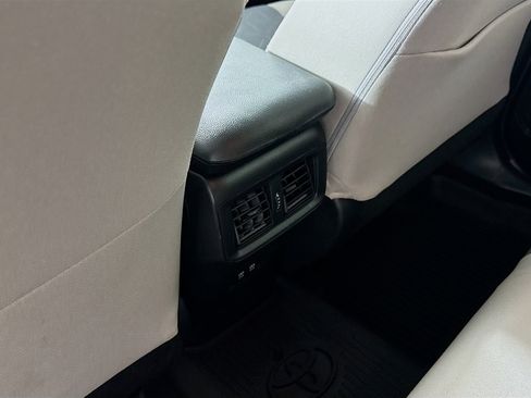 Certified 2020 Toyota RAV4 XLE w/ Convenience Package image 23