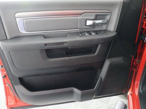 Used 2022 RAM 1500 Classic SLT image 22