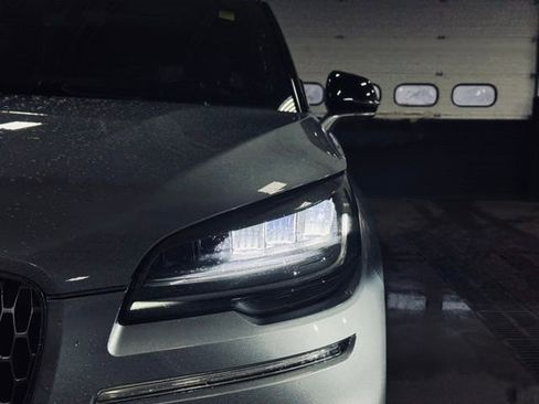 Used 2024 Lincoln Aviator Reserve w/ Elements Package Plus image 3